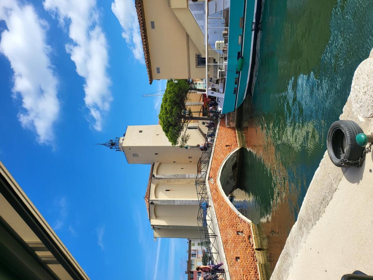 Appartement Centre Port-Grimaud Avec Vue Magnifique Sur La Giscle Exterior photo